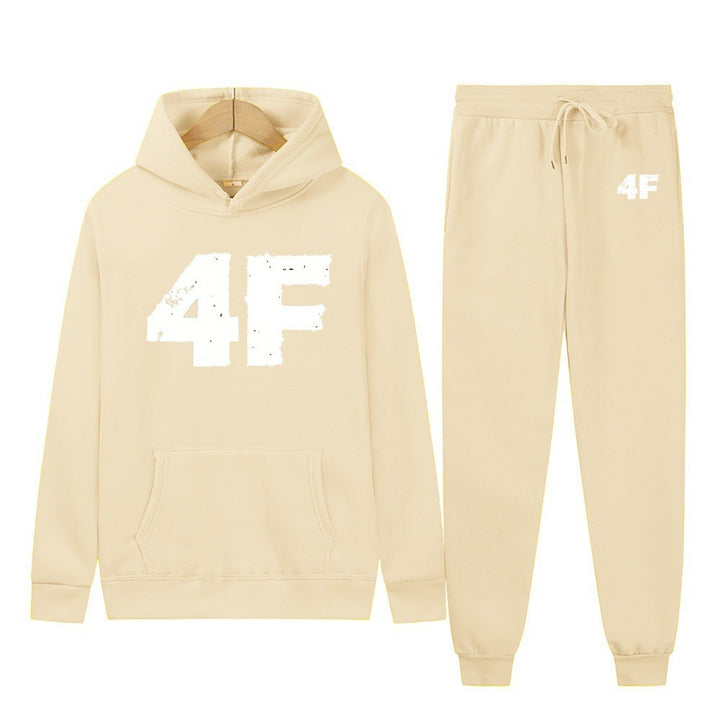 Women’s hoodie and joggers set with sporty comfort Chic & Stil