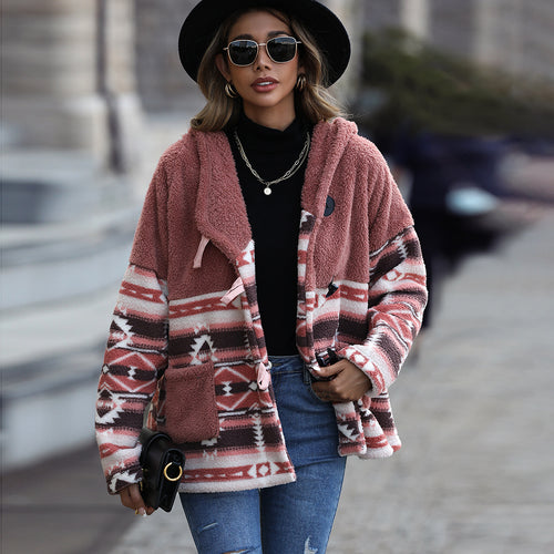 Ladies comfortable fleece clothing with checkered pattern and practical pockets Amarae