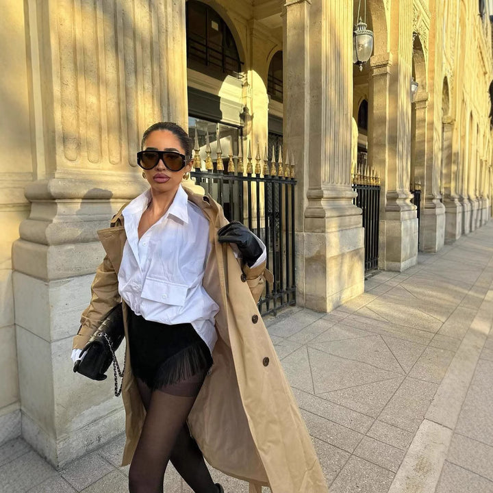 Stylish trench coat for ladies with practical pockets and belt Lune London