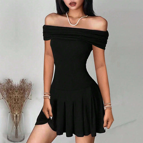 Robe Mini Femme Sans Épaules avec Détail Élégant en Enveloppement Chic & Stil