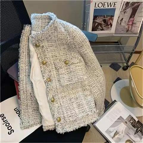 Veste en tweed élégante pour femmes avec boutons dorés Chic & Stil