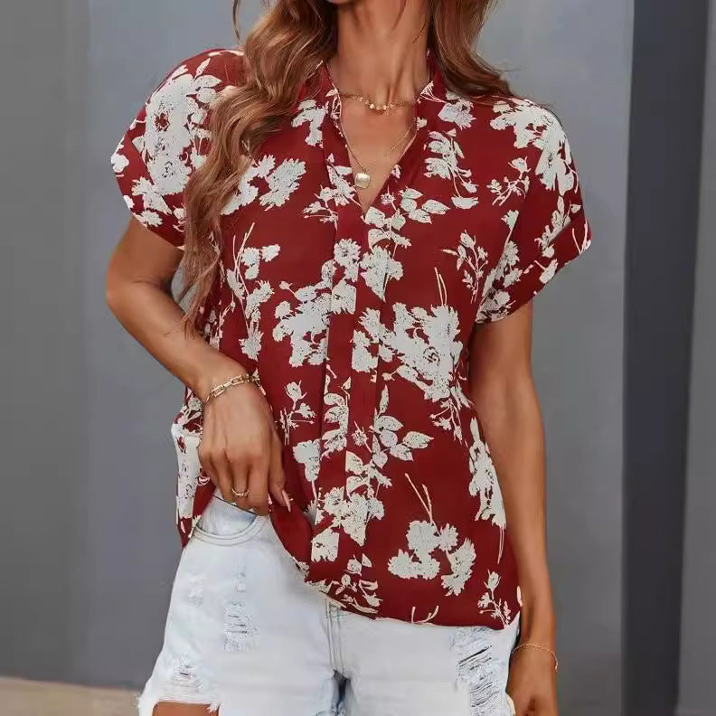 Casual blouse for women with floral pattern and short button placket Lune London