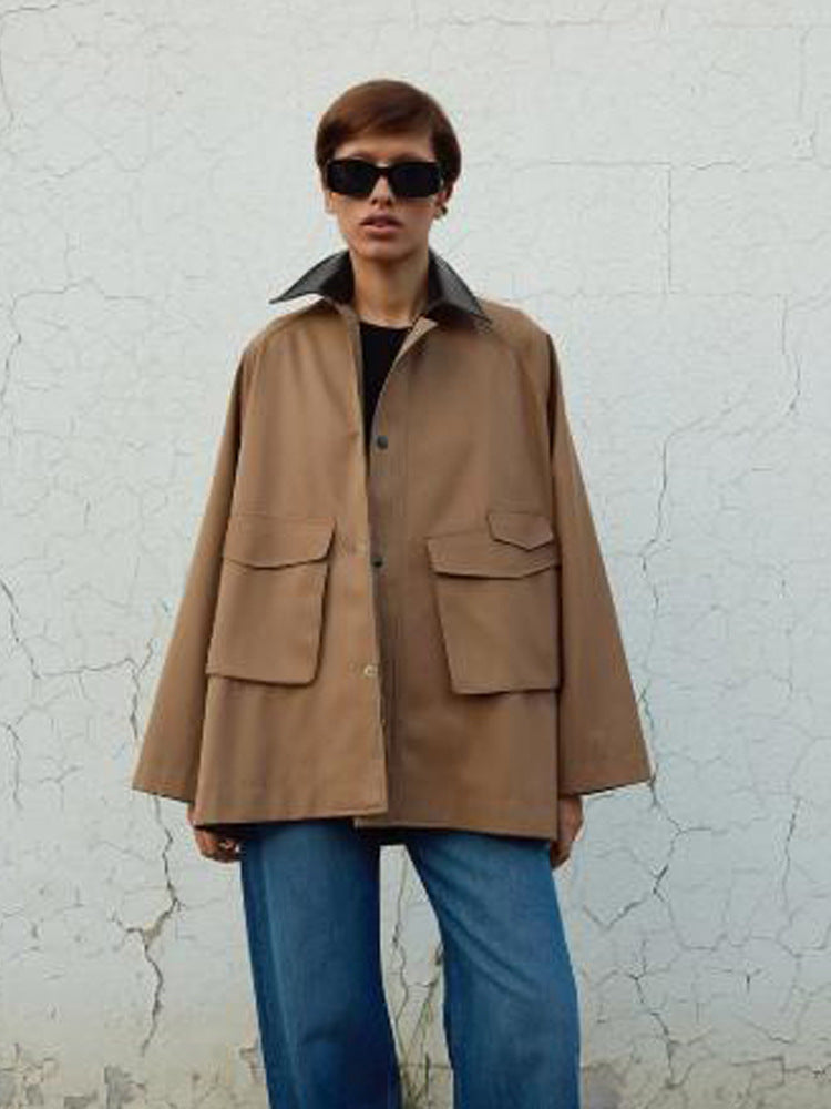 Women Oversize utilitarian Jacket with large flap pockets and contrast collar Amarae