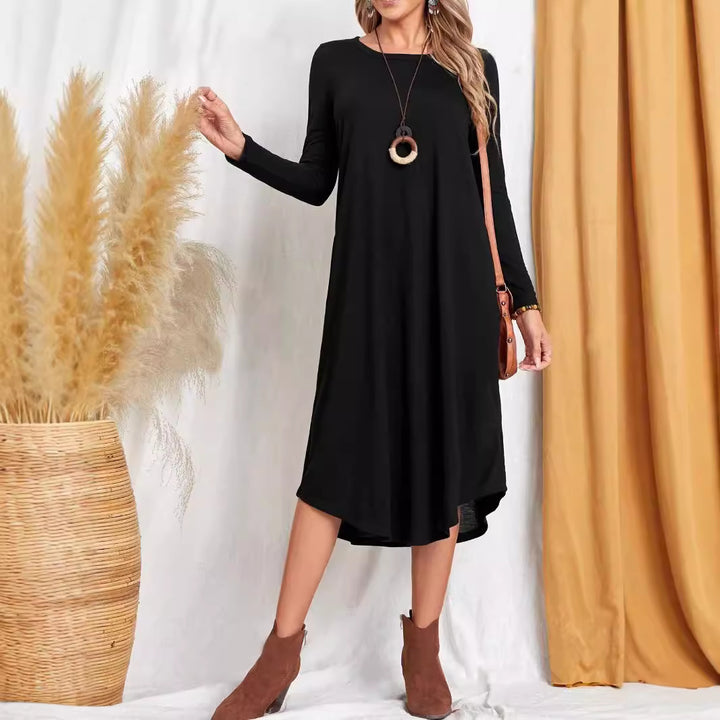 Casual maxi dress for women with practical pockets and loose fit Lune London