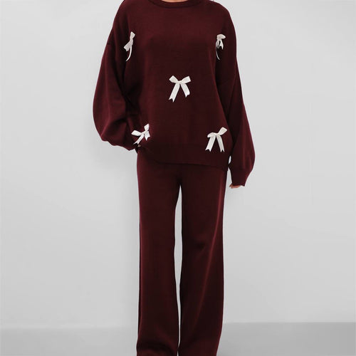 Comfortable knit outfit for women with high-quality applications Amarae