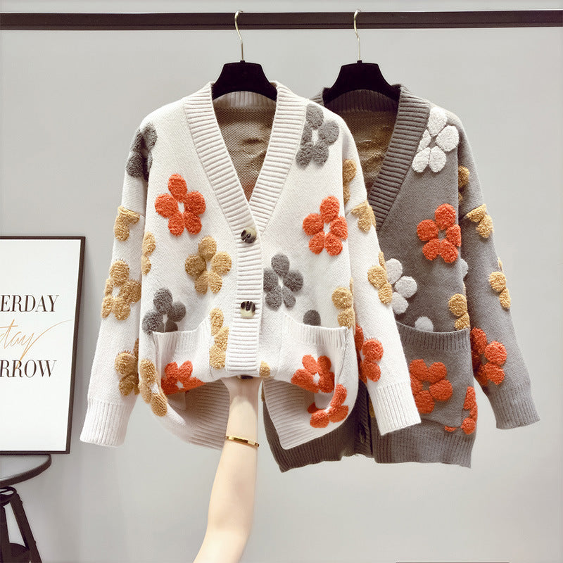 Women’s knitted jacket with floral appliqués and large pockets Lune London