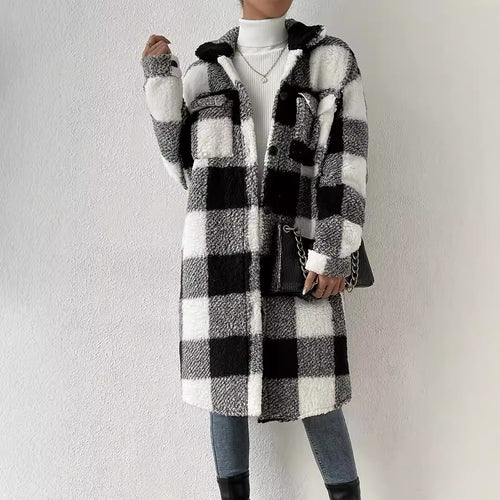 Lady Teddy hoodie with plaid pattern and practical pockets Amarae