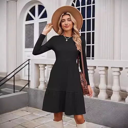 Maxi dress for women with ribbed structure and flared skirt Lune London