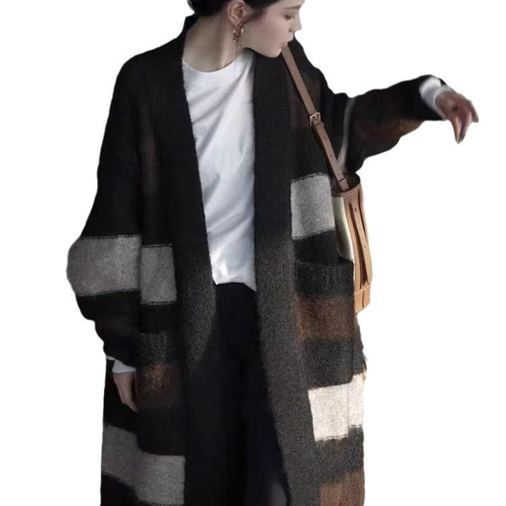 Ladies Long Knit Cardigan with Chic Geometric Pattern and Style