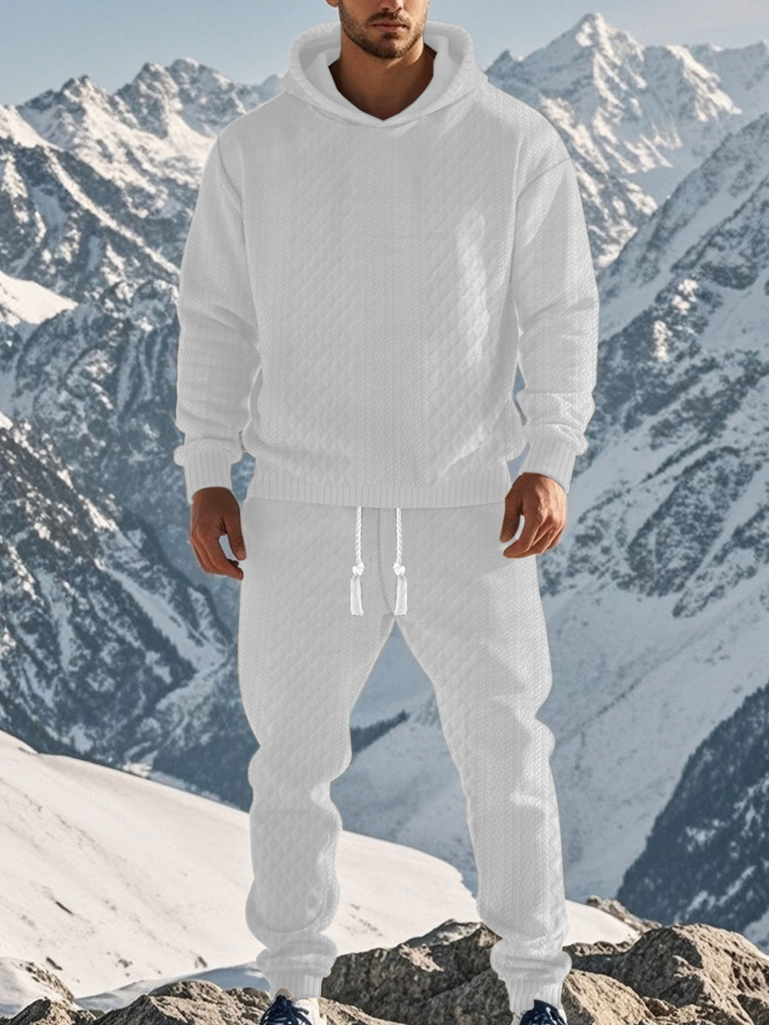 Comfortable leisure set for men with hood and elastic waist Lune London