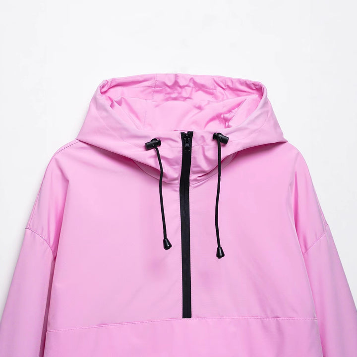 Veste de loisirs pour femmes avec col à capuche ajustable et poches pratiques Chic & Stil