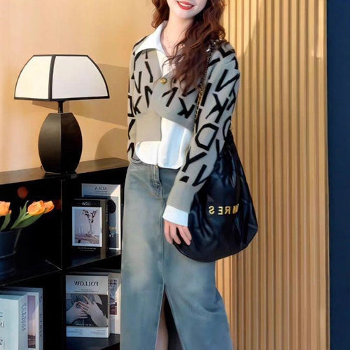Cardigan féminin à la mode et tendance en style superposé Chic & Stil