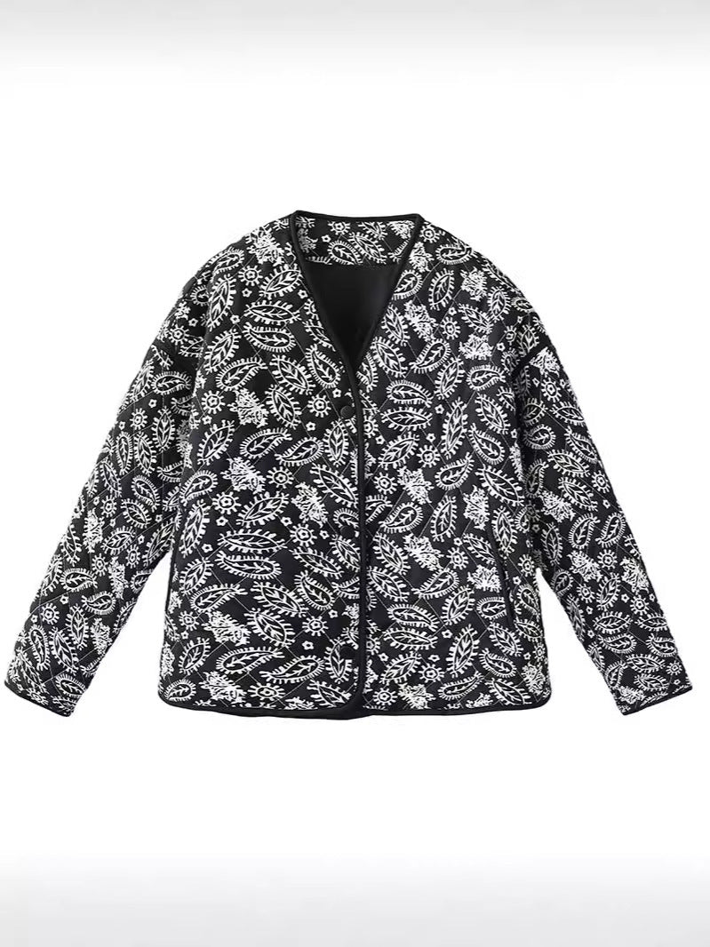 Quilted fall jacket for women with a unique floral pattern and practical pockets Lune London