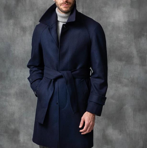 Elegant and fitted trench coat for men in high-quality wool Lune London