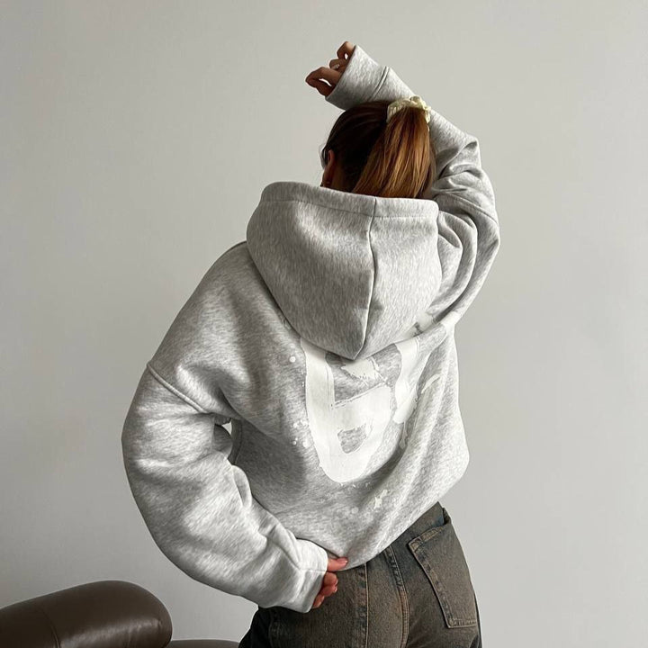 Oversized hooded sweatshirt for women with a comfortable fit and casual sleeves Lune London