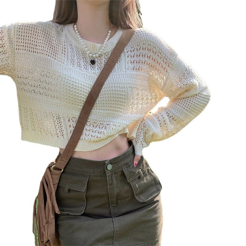 Pull court léger pour femmes avec un design moderne en tricot ouvert Chic & Stil