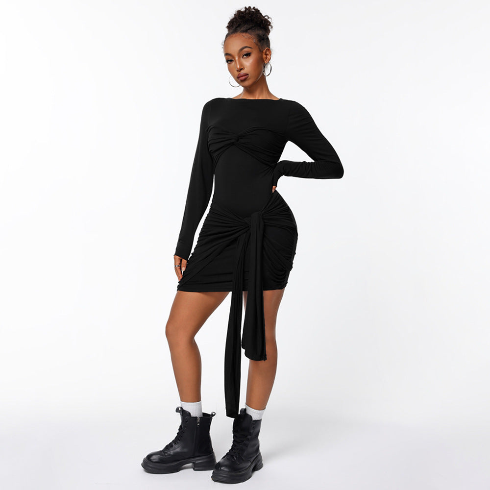 Robe portefeuille ajustée pour femmes avec manches longues et effet de fronces sur le côté Chic & Stil