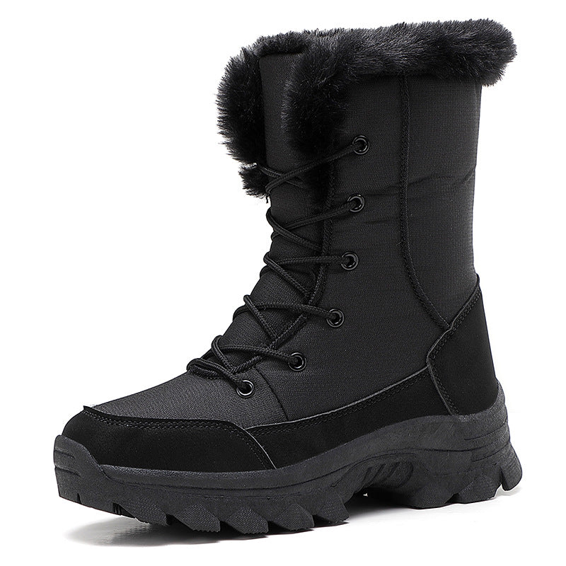 Winter boots for women with non-slip sole and trendy faux fur Lune London