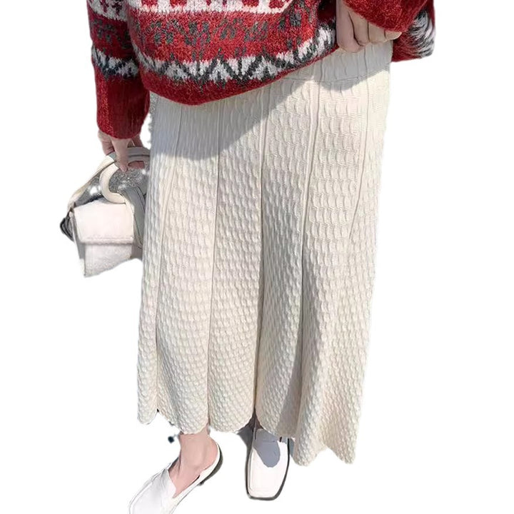 Maxi pleated long skirt for ladies with elastic waistband and flowy cut Lune London