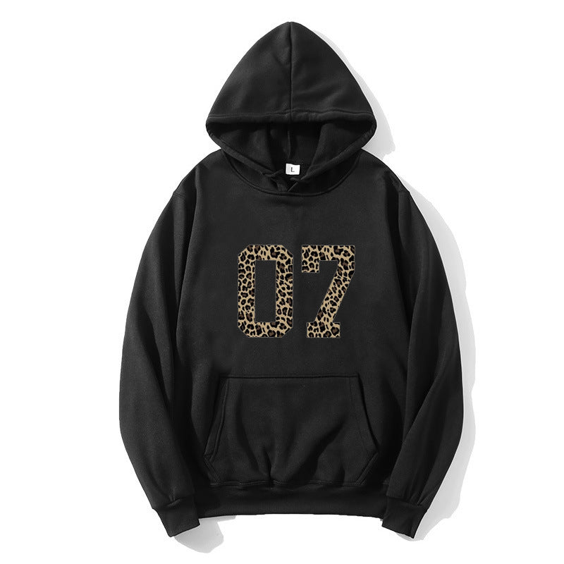 Women's Hoodie with Modern Animal Print Chic & Stil