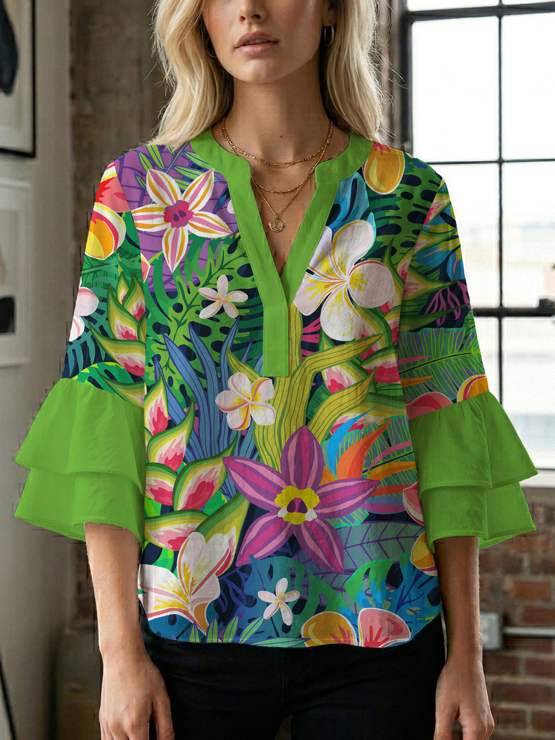 Women's blouse shirt with voluminous sleeves and floral pattern Lune London