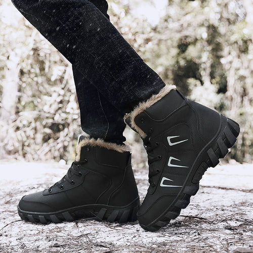 Winter boots for women with faux fur collar and non-slip sole Amarae