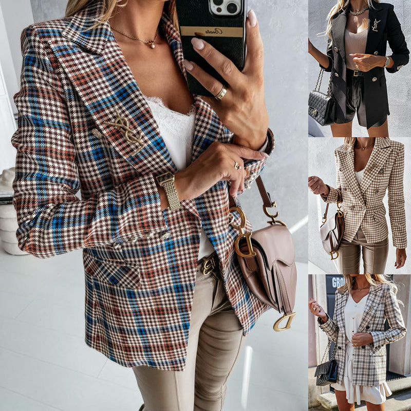 Veste pour femmes à motif à carreaux et détails élégants Chic & Stil