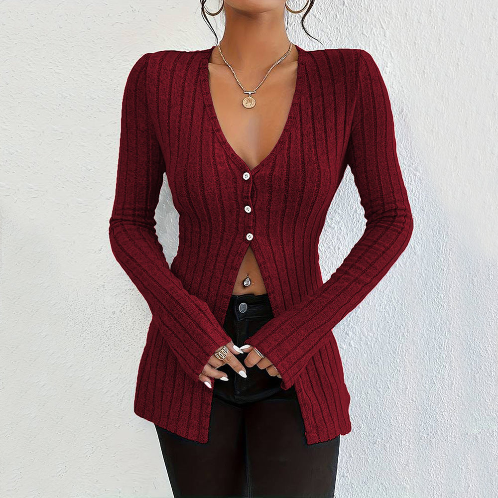 Cardigan long à manches longues pour femmes avec une fine structure en côtes et des détails de boutons élégants Chic & Stil