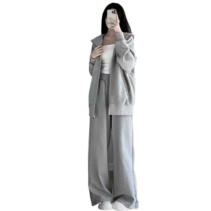 Women Comfortable Oversized Tracksuit with Hood and Side Pockets Chic & Stil