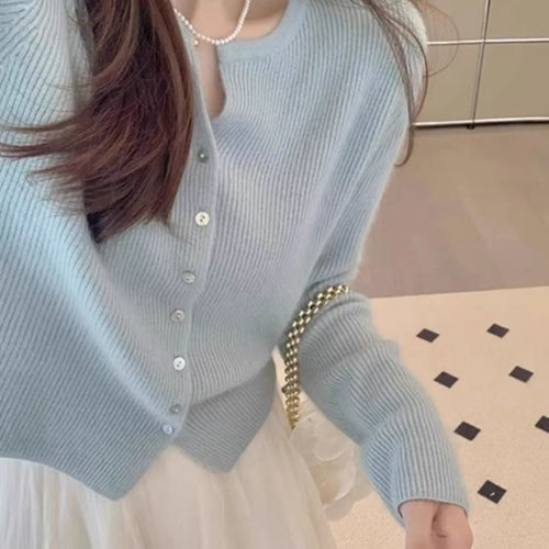Femmes cardigan doux et confortable avec détails de boutons Chic & Stil