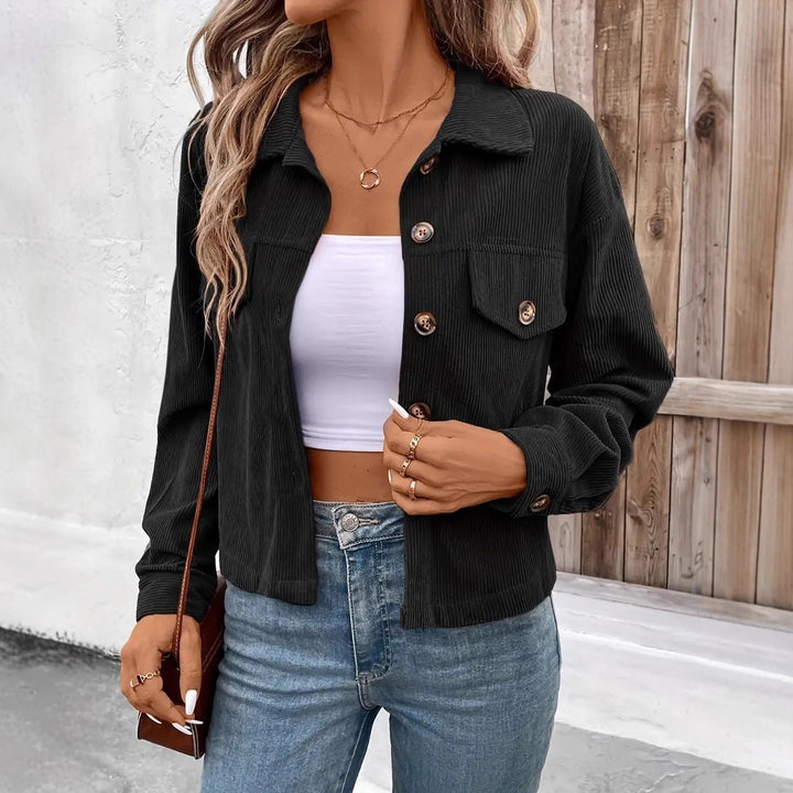 Casual corduroy jacket for women with practical pockets and trendy buttons Lune London