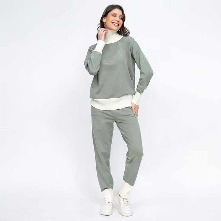 Comfortable knit loungewear set for women with high collar and elastic cuffs Lune London