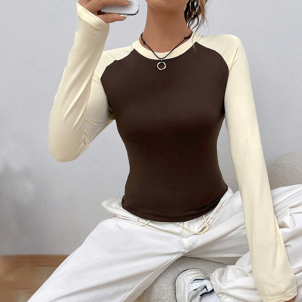 Chemisier à manches longues pour femmes avec un design raglan à la mode et une coupe ajustée Chic & Stil