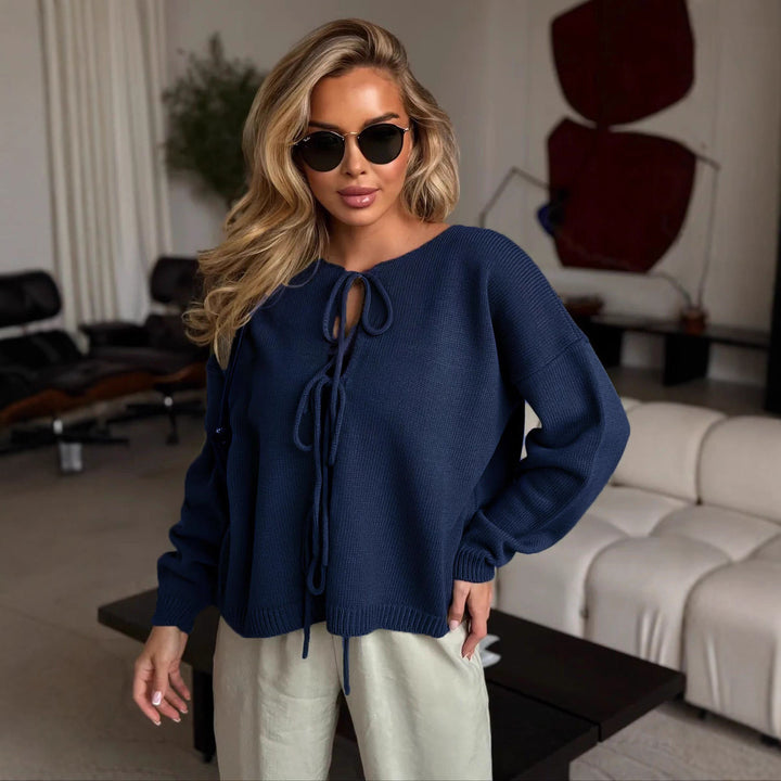 Pull-over tricot décontracté pour femmes avec des détails de laçage décoratifs Chic & Stil