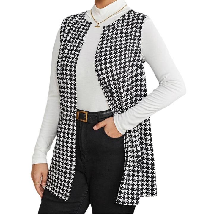 Elegant women's sleeveless vest with houndstooth pattern Amarae