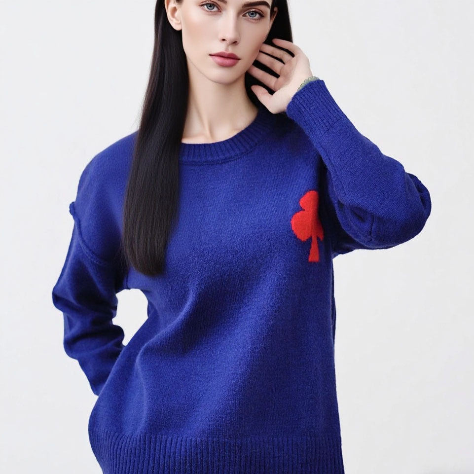 Pull court à motif pour femmes en matière tricot doux avec logo emblématique Chic & Stil