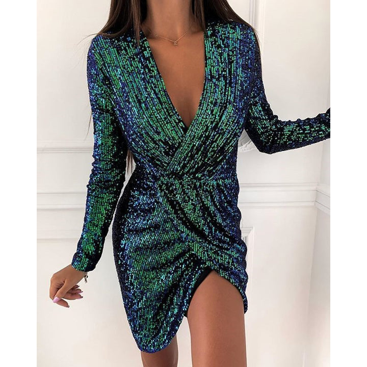 Shiny cocktail dress for women with V neckline and long sleeves Lune London