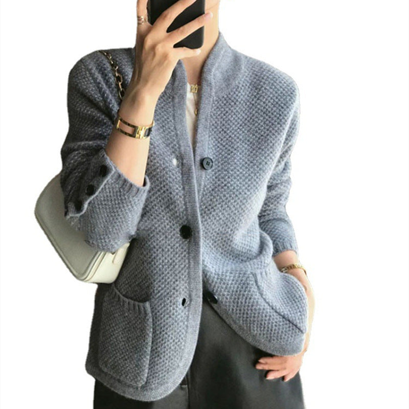Blazer en tricot à la mode pour femmes avec poches et fermeture à boutons Chic & Stil
