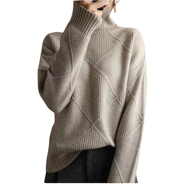 Chunky knit sweater for ladies with an elegant turtleneck and a textured pattern Lune London