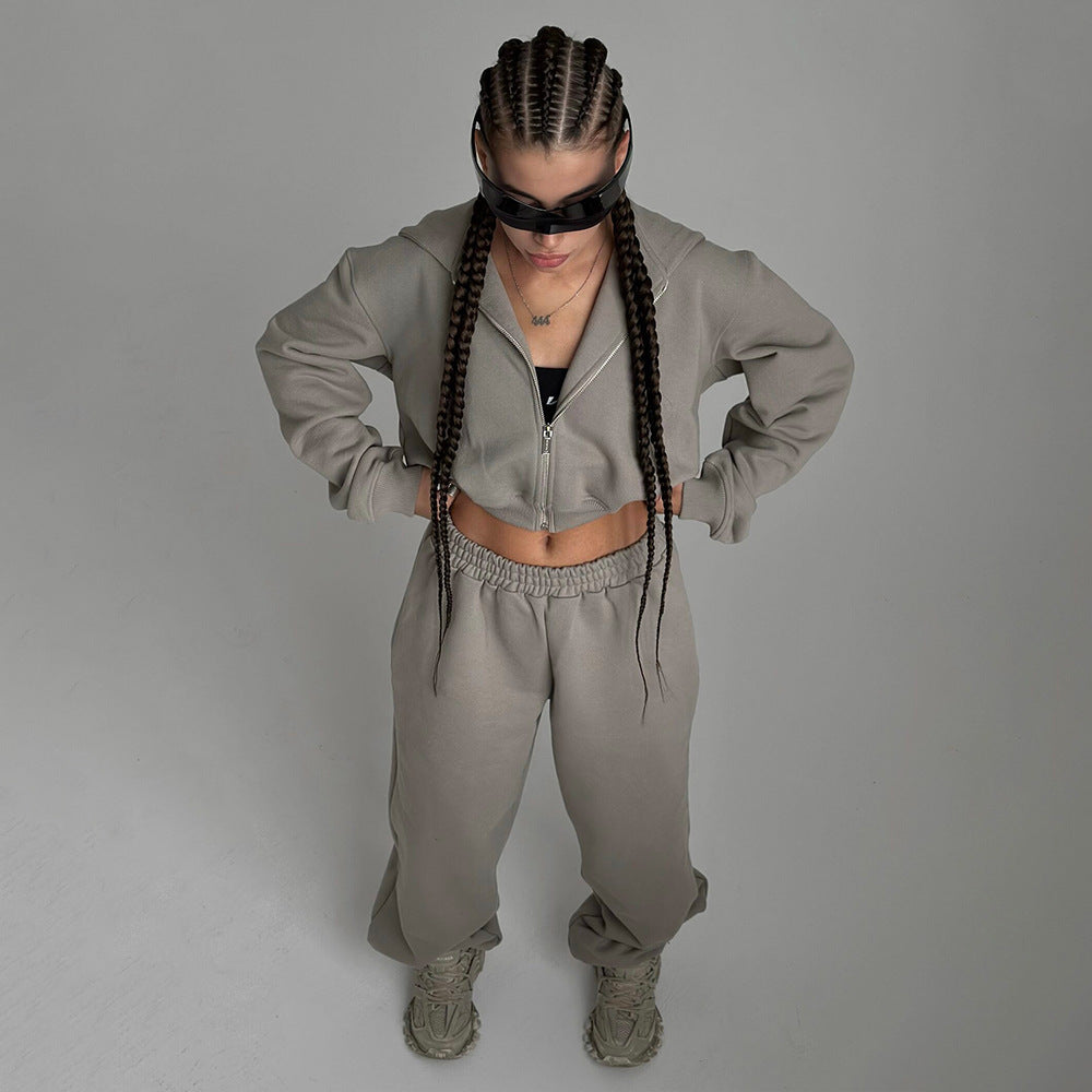 Ladies casual sporty outfit with a relaxed fit Lune London