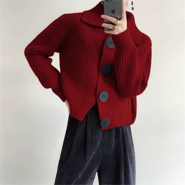 Cardigan Femme Douillet avec Gros Boutons et Col Classique Chic & Stil