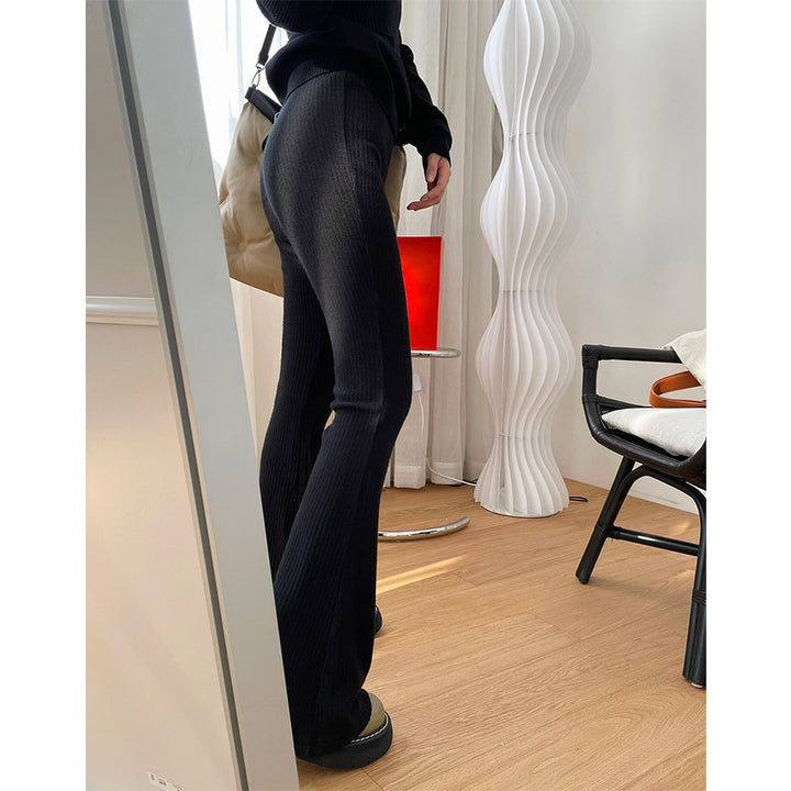 Women Ribbed High-Waist Flared Knit Pants made of soft wool blend Amarae
