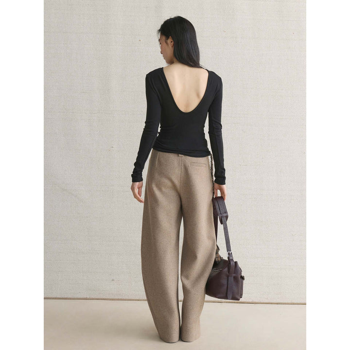 Women's Form-fitting Long Sleeve Top with Deep Back Cutout and Stretch Jersey Amarae