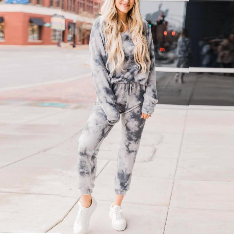 Leisure set for ladies with modern tie-dye design Lune London