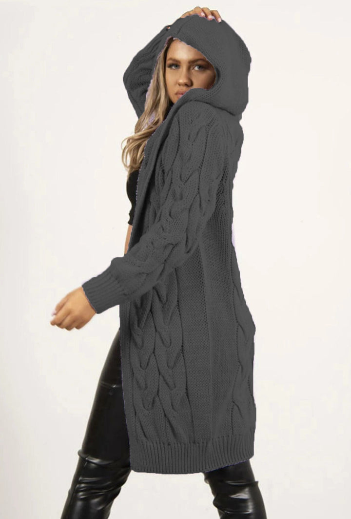 Manteau en tricot pour femmes avec capuche et motif en câble Chic & Stil