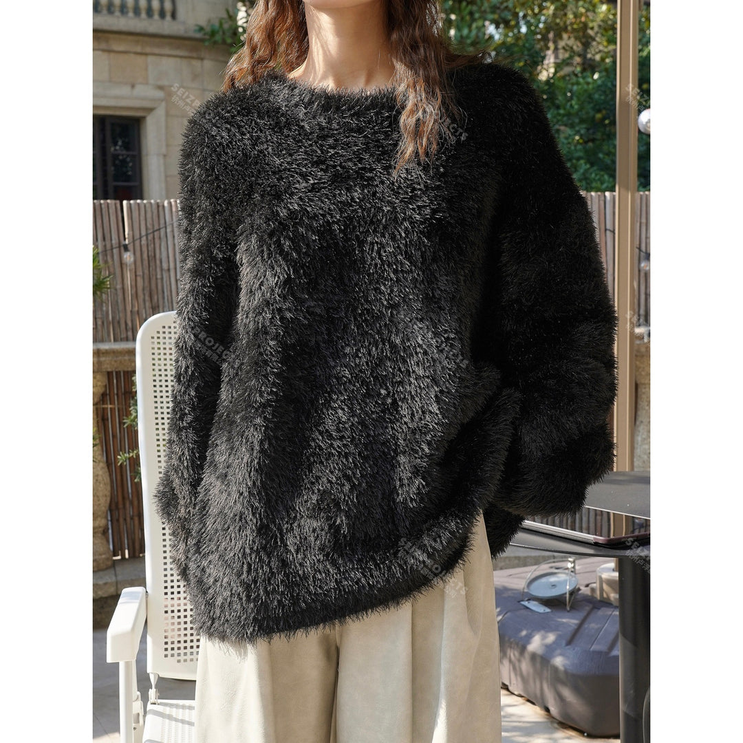 Women's Cozy Oversize Sweater in Faux Fur Look with Round Neck