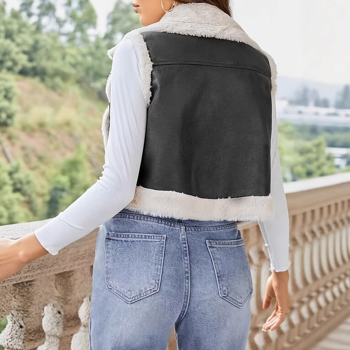 Ladies elegant padded gilet with faux fur collar Lune London