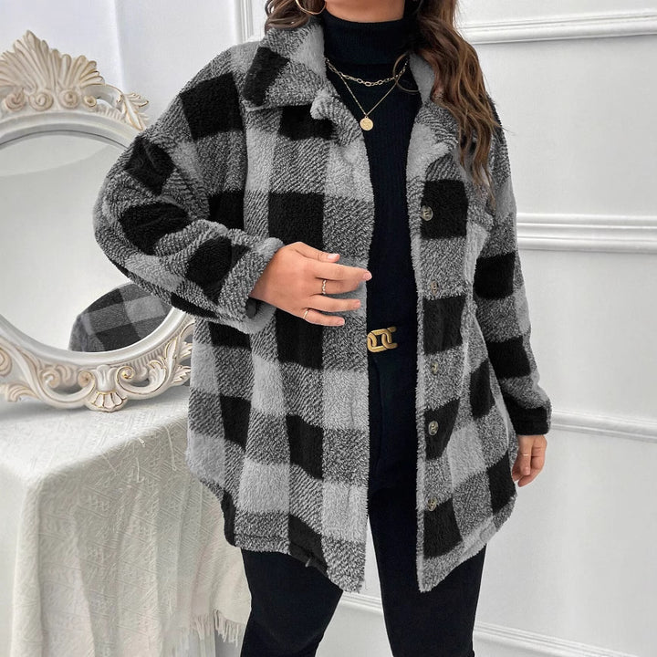 Ladies oversized tartan cozy jacket with button closure Lune London