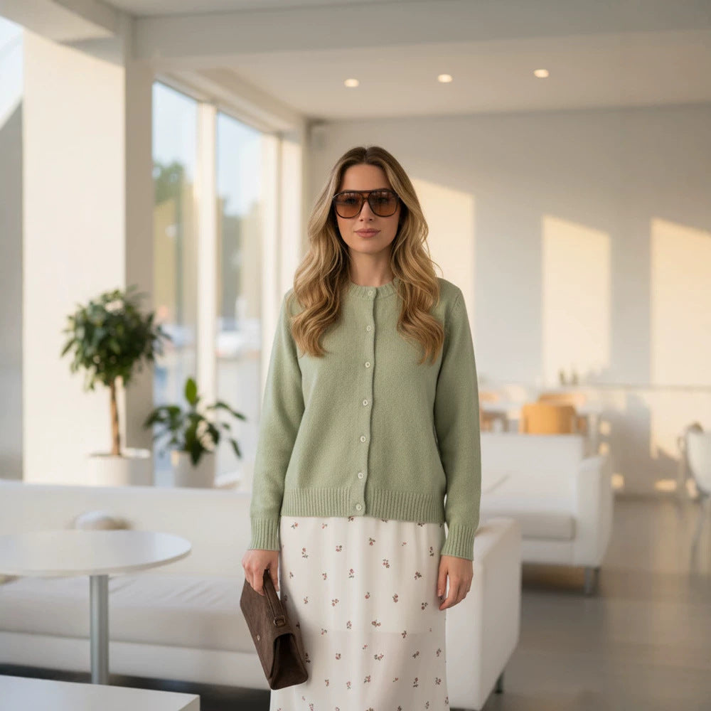Women's fine-knit cardigan with round neck, continuous button placket & ribbed cuffs Amarae