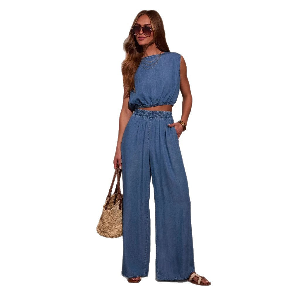 Casual denim set for women with cropped top and wide pants Chic & Stil